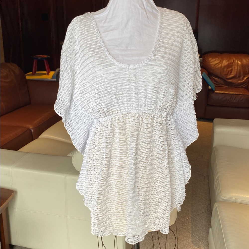 Gorgeous Jordan Taylor white swimsuit cover up - size XL fits smaller M or large